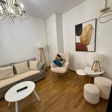 Sunrise Deluxe Apartment