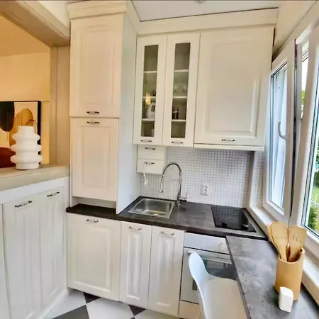 Sunrise Deluxe Apartment *